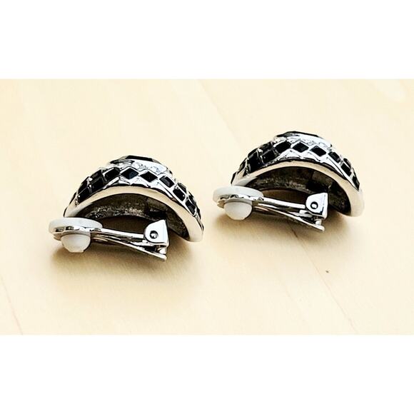 CARRE Blach & White Rhinestone Vintage Clip On Earrings - Picture 5 of 9